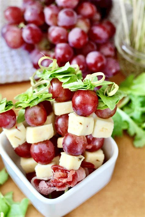 Cheese & Grapes Snack - calories, carbs, nutrition