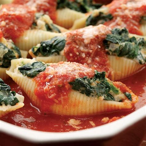 Cheese Stuffed Shells with sauce - calories, carbs, nutrition