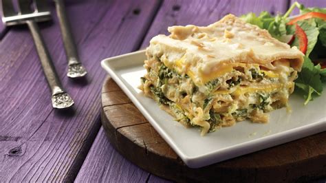 Cheesy Lasagna - calories, carbs, nutrition