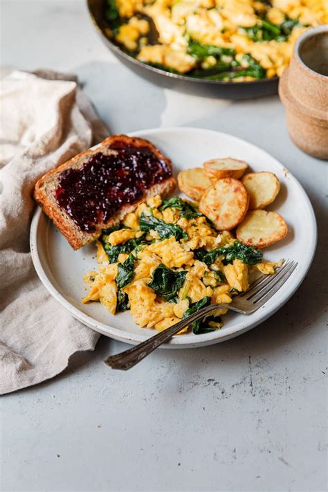 Cheesy Scrambled Egg Burrito Plate - calories, carbs, nutrition