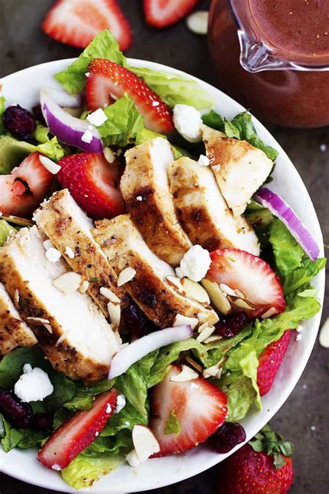 Chicken and Strawberry Salad - calories, carbs, nutrition