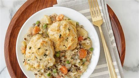 Chicken and Wild Rice Hand Pie - calories, carbs, nutrition