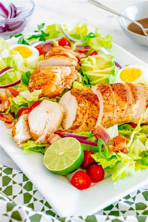 Chicken Club Salad - calories, carbs, nutrition