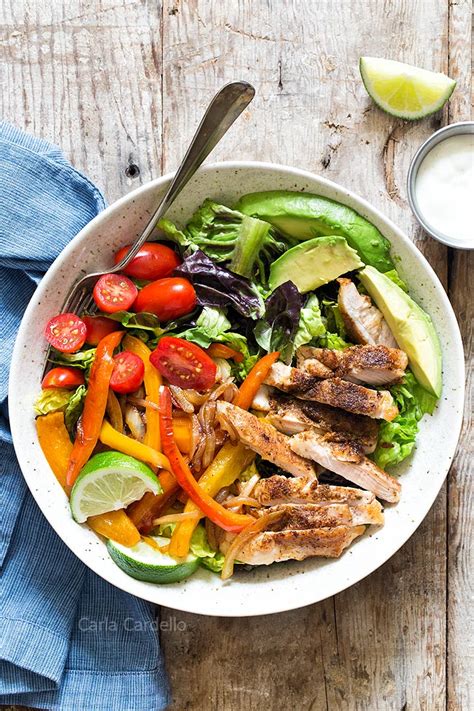 Chicken Fajita Fiesta Taco Salad - calories, carbs, nutrition