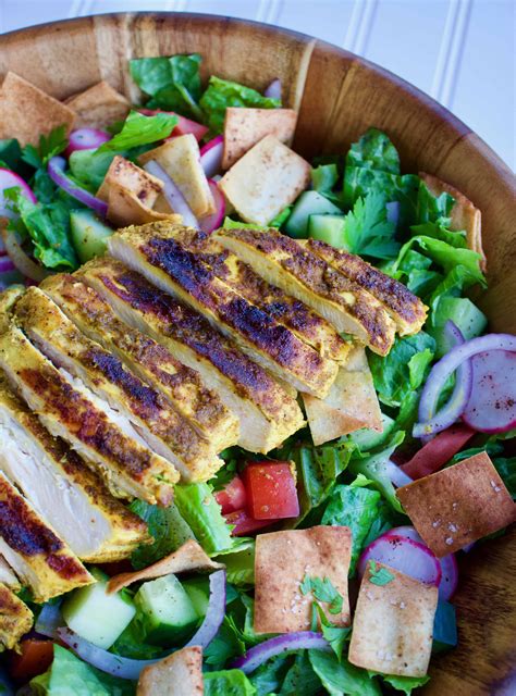 Chicken Fattoush Salad - calories, carbs, nutrition