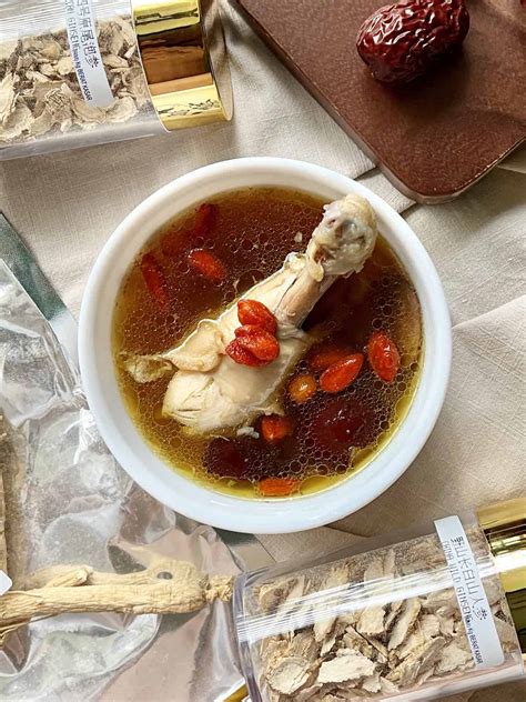 Chicken Ginseng Soup - calories, carbs, nutrition