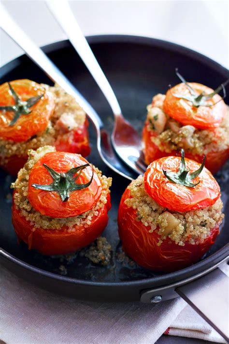 Chicken Kabobs, Quinoa & Stuffed Tomato - calories, carbs, nutrition