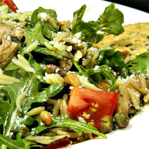 Chicken Orzo Florentine Salad - calories, carbs, nutrition