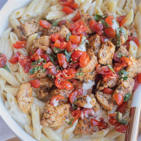 Chicken Penne - calories, carbs, nutrition