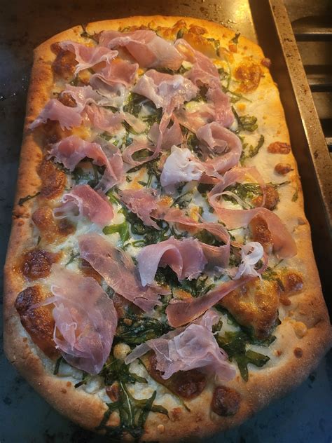 Chicken Prosciutto Flat Bread - calories, carbs, nutrition