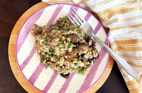 Chicken Provencal with Mushroom Risotto, Green Peas (600HS) - calories, carbs, nutrition