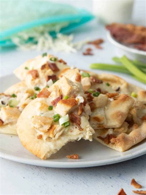 Chicken Ranch Flatbread - calories, carbs, nutrition