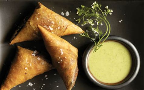 Chicken Samosa with Cilantro Ginger Yogurt - calories, carbs, nutrition