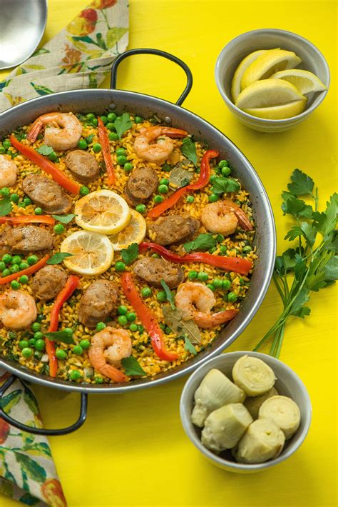 Chicken, Sausage & Shrimp Paella - calories, carbs, nutrition