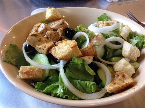 Chicken Spiedie Salad - calories, carbs, nutrition