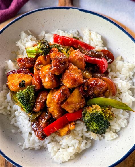 Chicken Thigh Stir Fry Crispy Orange & Jasmine Rice - calories, carbs, nutrition