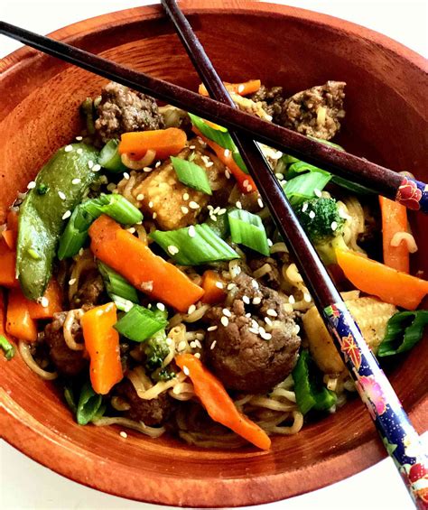 Chinese Noodle Bowl with Beef - calories, carbs, nutrition