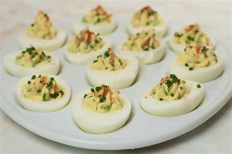 Chive-Tarragon Deviled Eggs - calories, carbs, nutrition