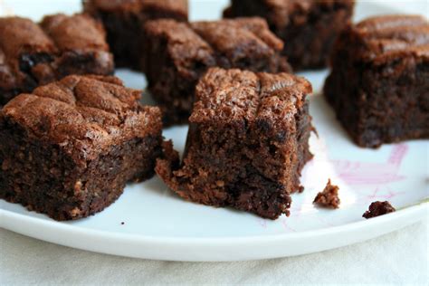 Chocolate & Almond Brownie - calories, carbs, nutrition