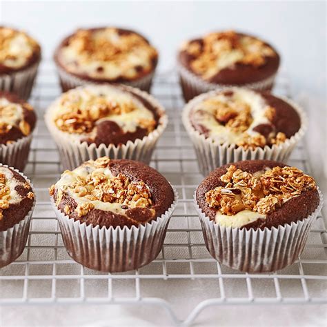 Chocolate Cream Cheese Cupcake - calories, carbs, nutrition