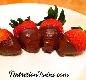 Chocolate Dipped Strawberries - calories, carbs, nutrition