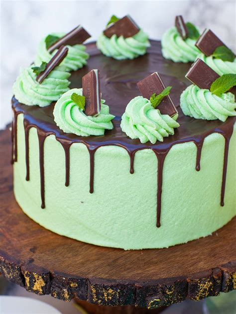 Chocolate Mint Mini Cake - calories, carbs, nutrition