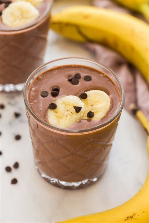 Chocolate Peanut Butter Smoothie - calories, carbs, nutrition