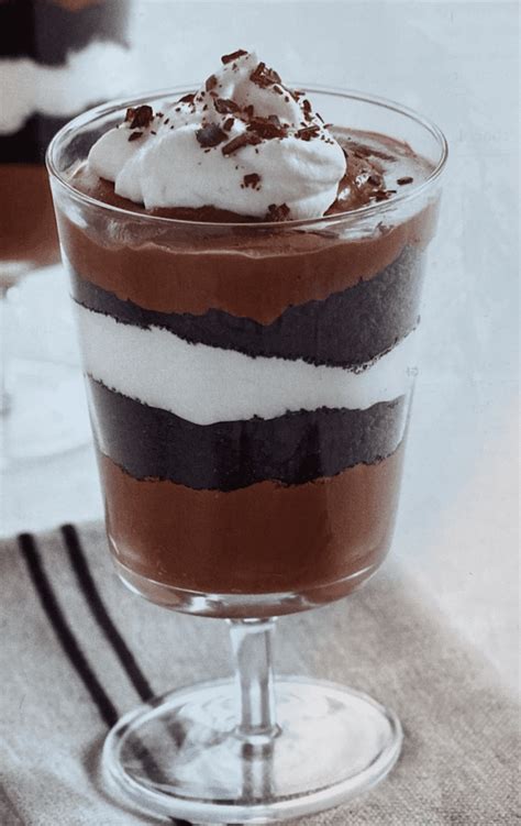 Chocolate Scary Mousse Parfait - calories, carbs, nutrition