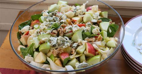 Chopped Apple Salad with Toasted Almonds, Blue Cheese and Poppy Seed Dressing - calories, carbs, nutrition