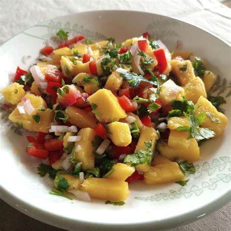 Cilantro Mango Salsa (41724.0) - calories, carbs, nutrition