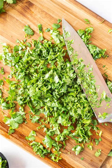 Cilantro Rough Chopped 2 Tbsp - calories, carbs, nutrition