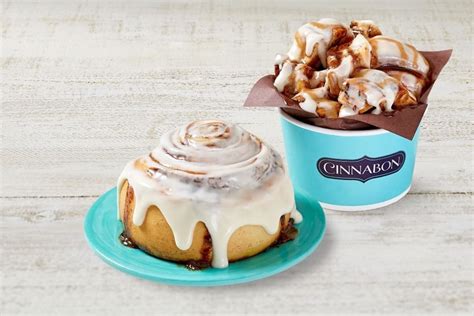 Cinnabon Minibon Roll - calories, carbs, nutrition