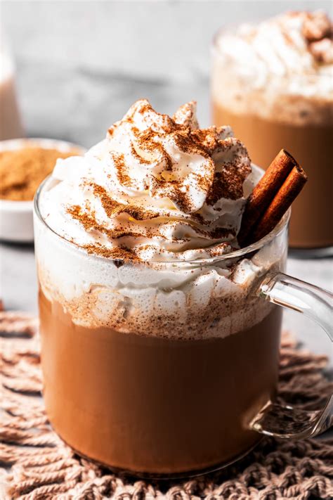 Cinnamon Dolce Latte - Grande - Soy Milk - With Whipped Cream - calories, carbs, nutrition