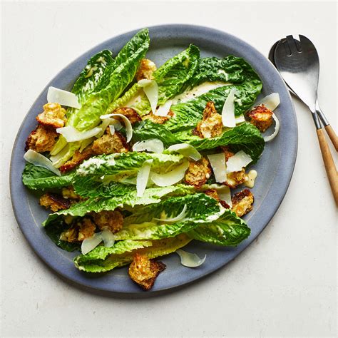 Classic Caesar Entree Salad - calories, carbs, nutrition