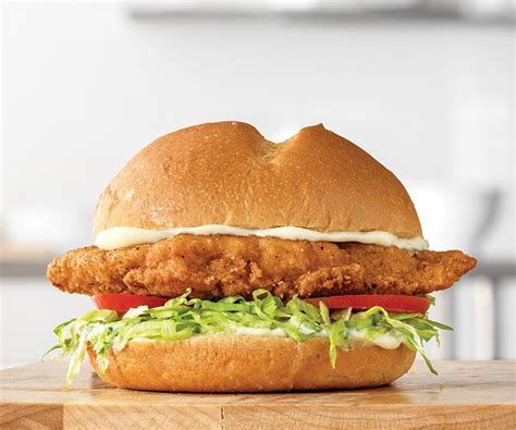 Classic Crispy Chicken Sandwich - calories, carbs, nutrition