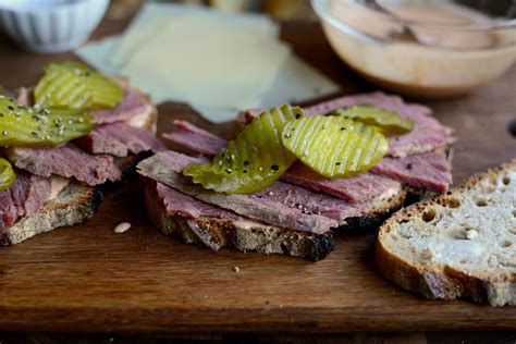 Corned Beef, Cole Slaw, Swiss on Rye - calories, carbs, nutrition