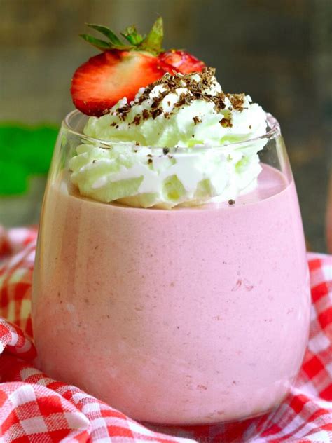 Country Strawberry Mousse - calories, carbs, nutrition