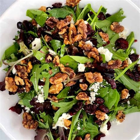 Cranberry and Walnut Salad - calories, carbs, nutrition