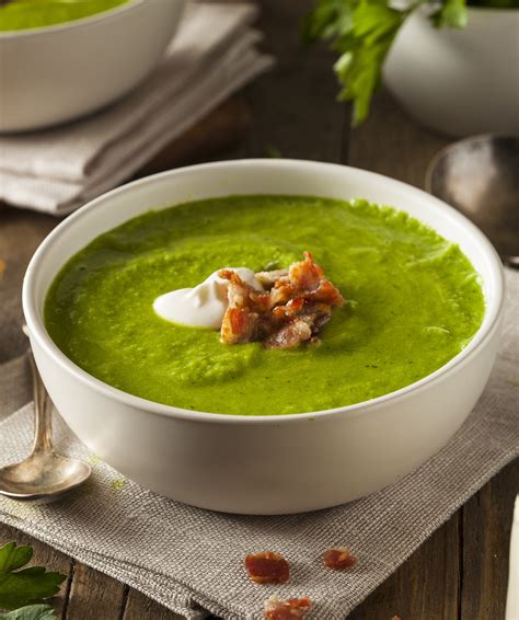 Creamy Spinach Soup - calories, carbs, nutrition