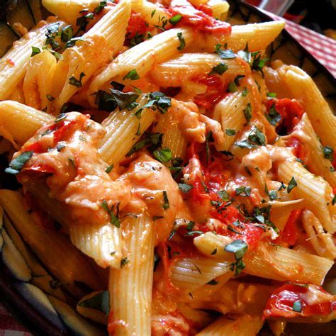 Creamy Tomato Basil Penne - calories, carbs, nutrition