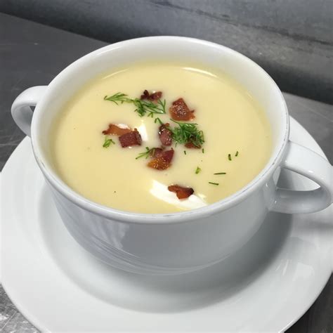 creme caroline soup (70145.0) - calories, carbs, nutrition