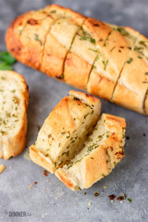 Crispy Garlic Sliced Baguette - calories, carbs, nutrition