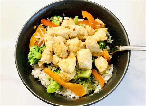 Crispy Orange Chicken Stir Fry - calories, carbs, nutrition