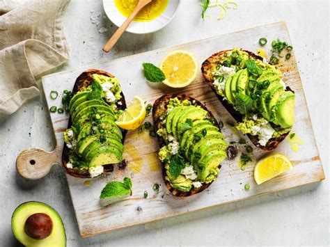 Crushed Pea & Avocado, Spinach & Grilled Pumpkin Sour Dough - calories, carbs, nutrition