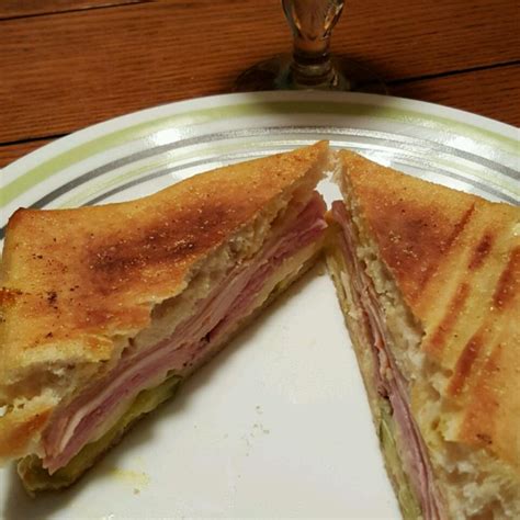 Cuban Midnight Sandwich - calories, carbs, nutrition