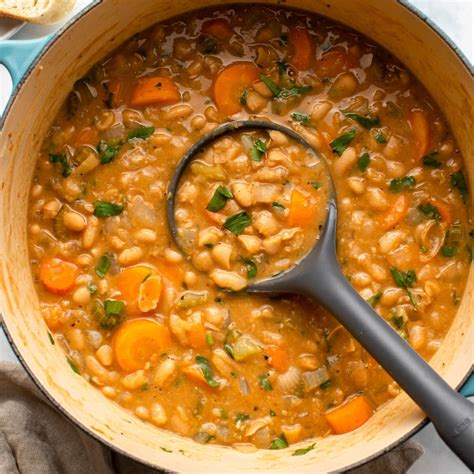 Cuban White Bean Stew (v) - calories, carbs, nutrition