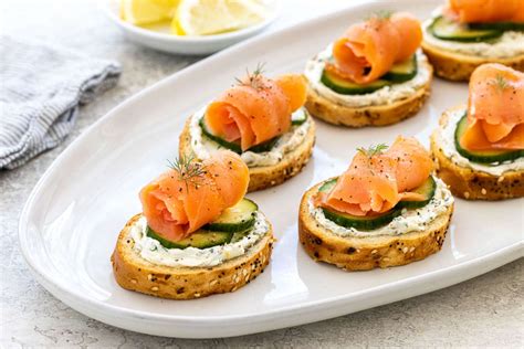 Cucumber Dill and Smoked Salmon Stacked Crostinis - calories, carbs, nutrition