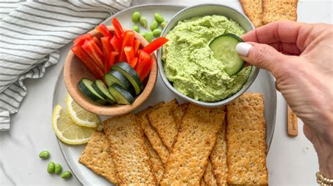 Cucumber, Pepper & FF Hummus-sm - calories, carbs, nutrition