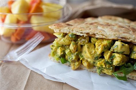 Curried Farro Salad with Shredded Chicken on Naan Bread Toast Points - calories, carbs, nutrition