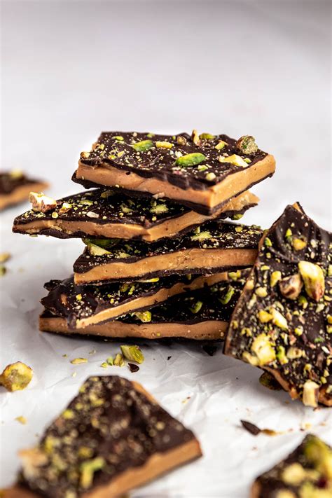 Dark Chocolate Pistachio Toffee - calories, carbs, nutrition